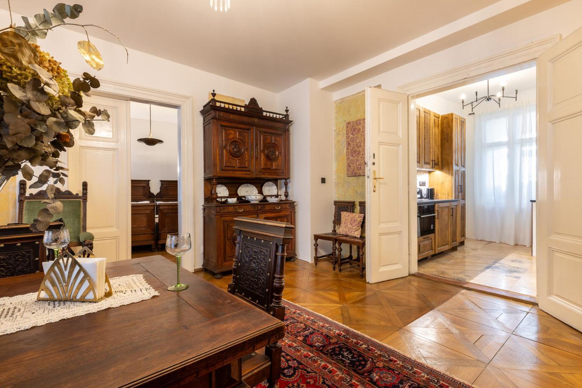 King'S Royal Apartments In City Centre Praha Bagian luar foto