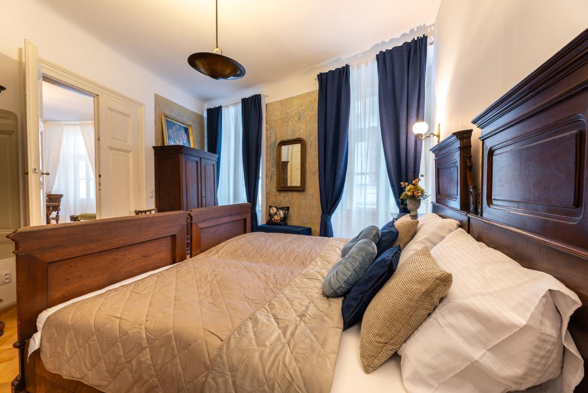 King'S Royal Apartments In City Centre Praha Bagian luar foto
